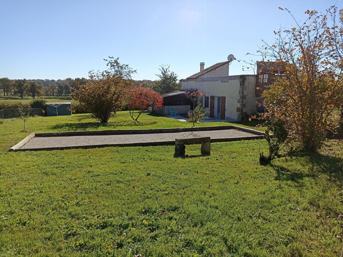 Gite De La Tuilerie Des Garandons Saint-Menoux Экстерьер фото