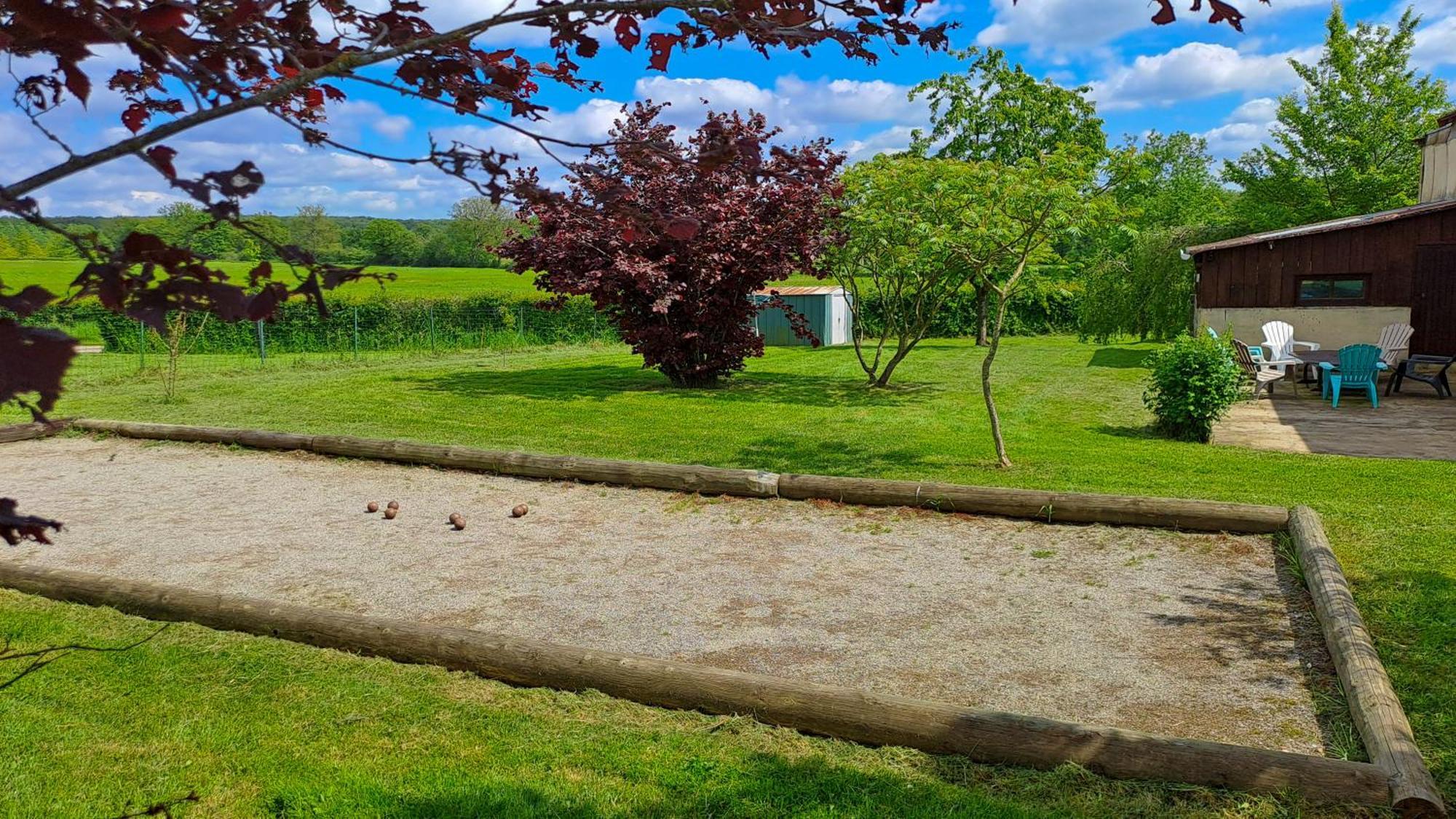 Gite De La Tuilerie Des Garandons Saint-Menoux Экстерьер фото